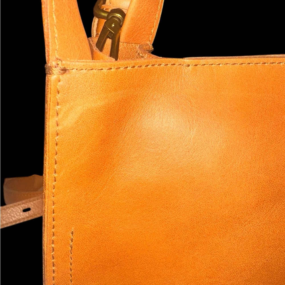 NWT Madewell Leather Bag- Sydney Collection Purse MSRP $178 - Picture 6 of 14